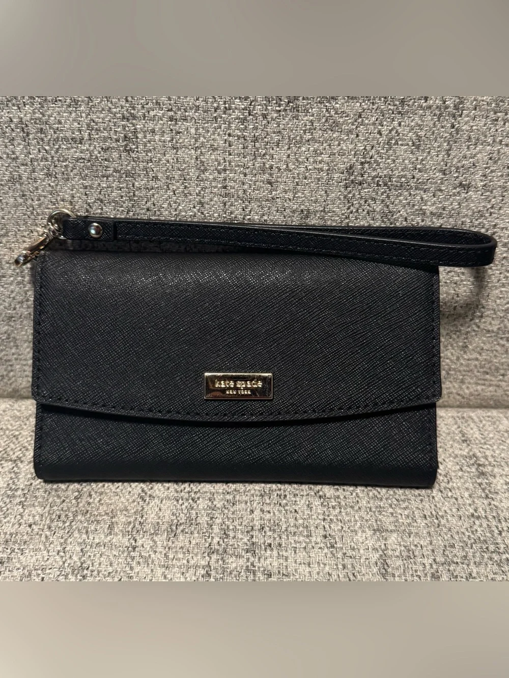 kate spade Wristlet - 6 x 3.5